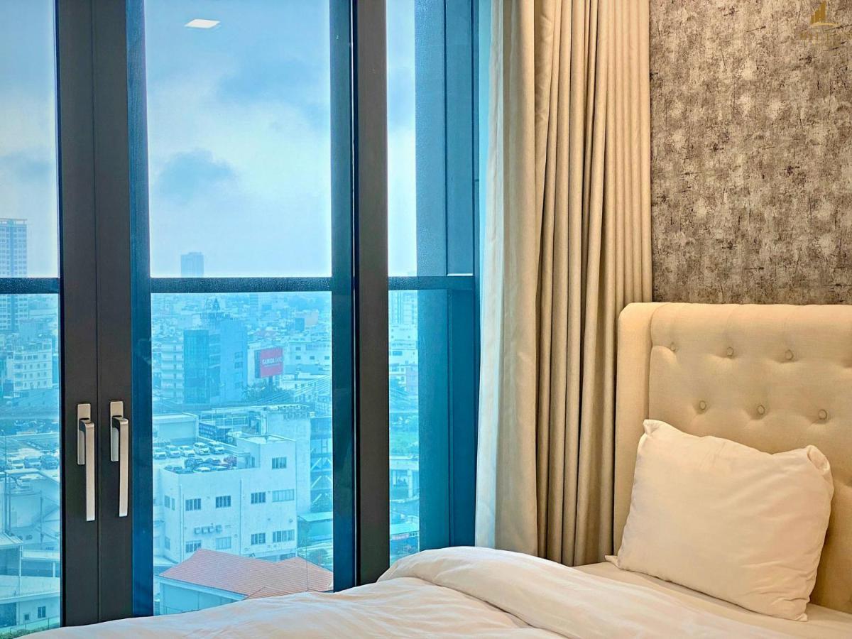 Hilton Residence - Landmark 81 Vinhomes Central Park Ho Chi Minh City Bagian luar foto