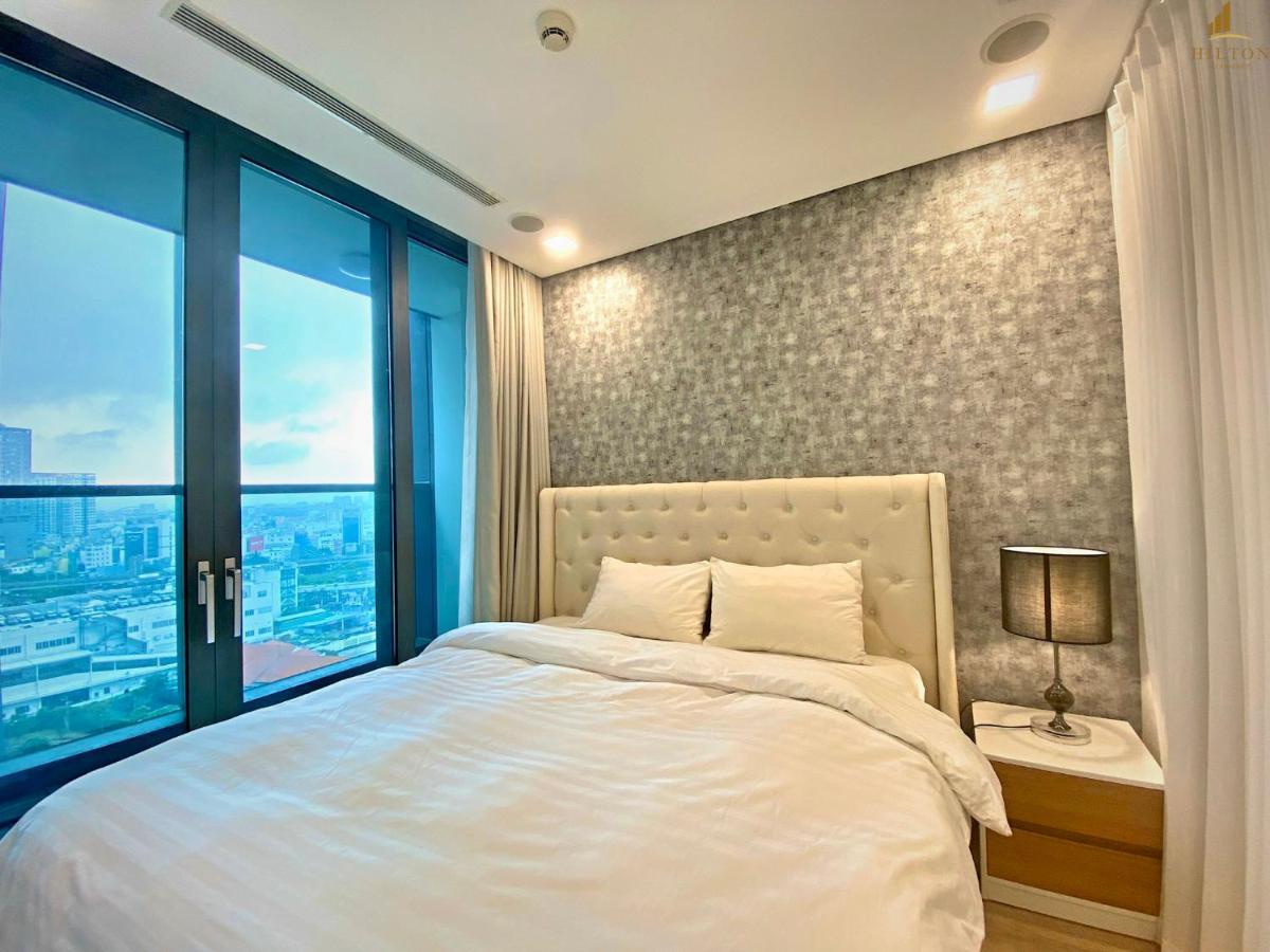 Hilton Residence - Landmark 81 Vinhomes Central Park Ho Chi Minh City Bagian luar foto
