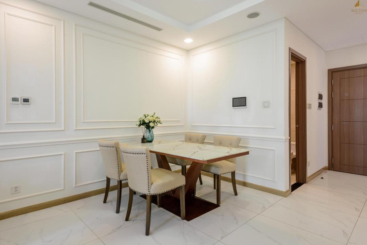 Hilton Residence - Landmark 81 Vinhomes Central Park Ho Chi Minh City Bagian luar foto