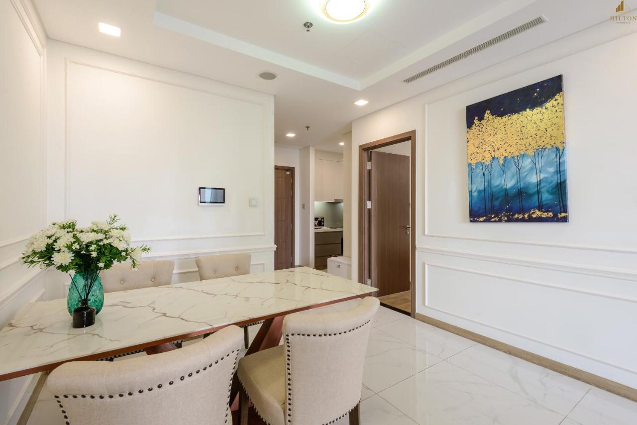 Hilton Residence - Landmark 81 Vinhomes Central Park Ho Chi Minh City Bagian luar foto
